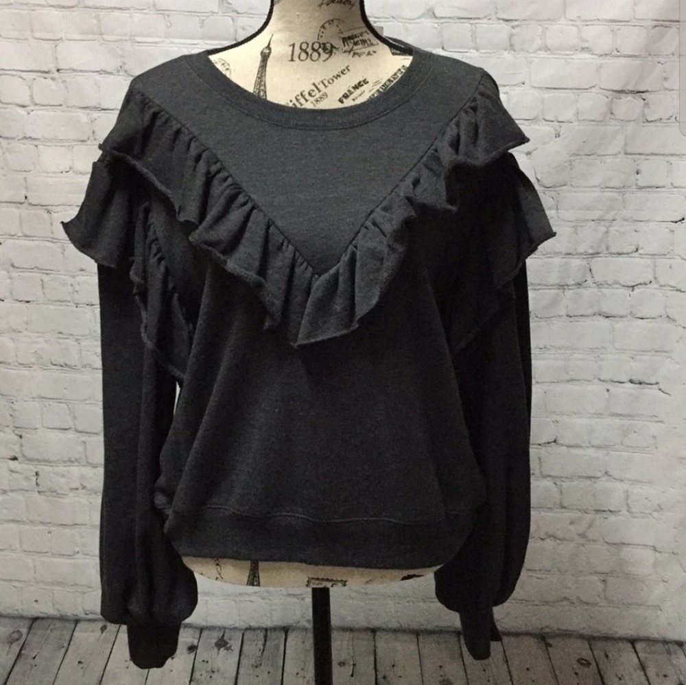 Vanilla Star sweatshirt NWT